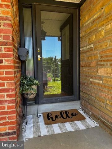 7041 CINDY LN, Annandale, VA 22003