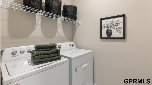 9619 N 173 Avenue, Bennington, NE 68007