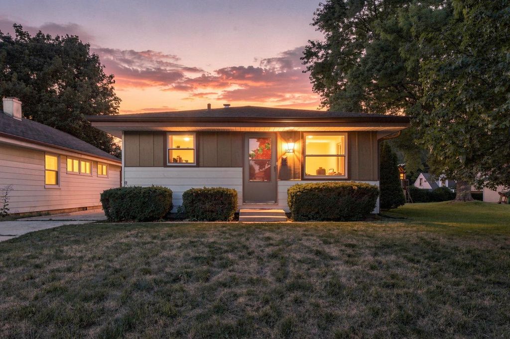 831 S 110th STREET, West Allis, WI 53214