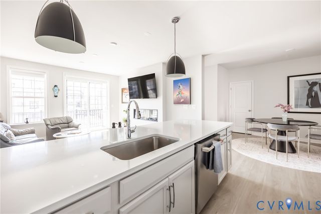 13294 Coalfield Station Ln, Midlothian, VA 23114