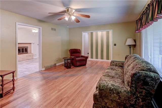 10500 E 79th Terrace, Raytown, MO 64138