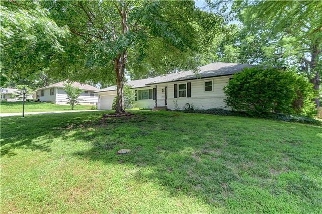 10500 E 79th Terrace, Raytown, MO 64138