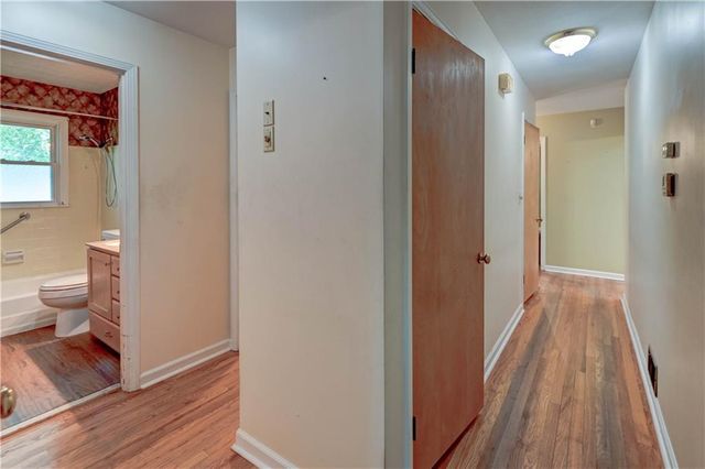 10500 E 79th Terrace, Raytown, MO 64138