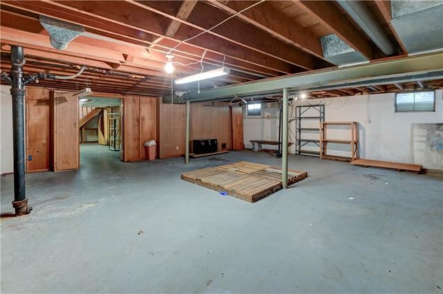10500 E 79th Terrace, Raytown, MO 64138