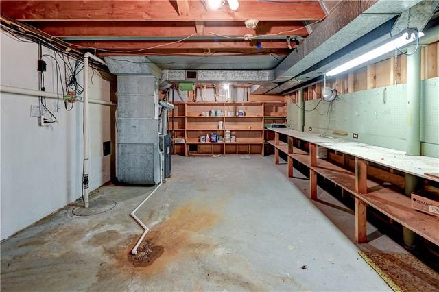 10500 E 79th Terrace, Raytown, MO 64138