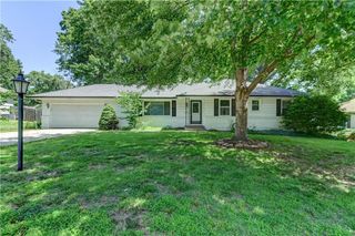 10500 E 79th Terrace, Raytown, MO 64138