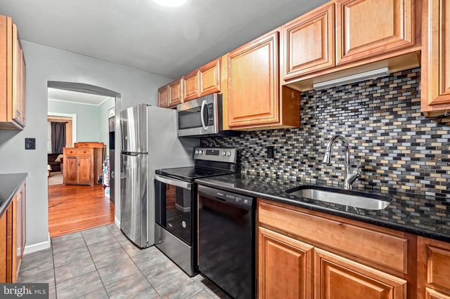 43 2ND AVE, Roebling, NJ 08554