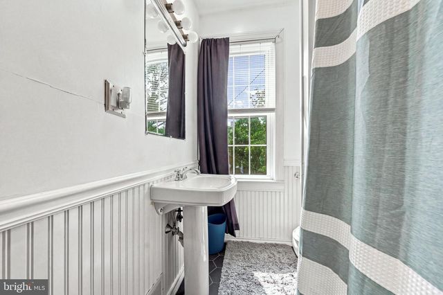 43 2ND AVE, Roebling, NJ 08554