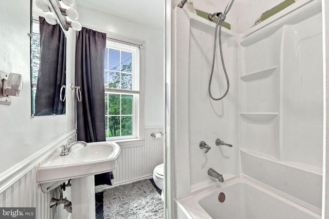 43 2ND AVE, Roebling, NJ 08554
