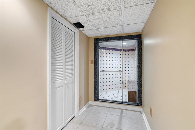 315 Kingsberry Cir, Mt Lebanon, PA 15234