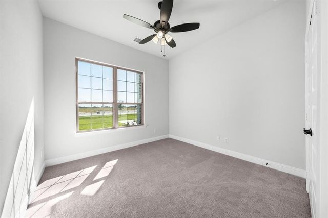 124 Lila Lake Drive, Waxahachie, TX 75165