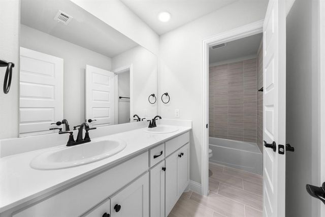 124 Lila Lake Drive, Waxahachie, TX 75165