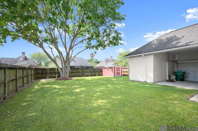 12389 Old Mill Dr, Geismar, LA 70734