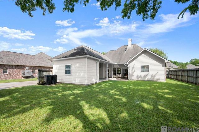 12389 Old Mill Dr, Geismar, LA 70734