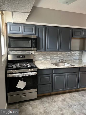 710 GIRARD ST NW, Washington, DC 20001