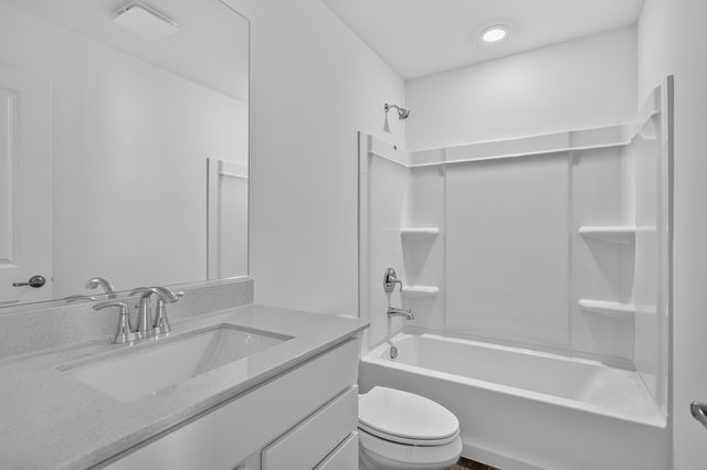 515 Red Oak Circle, Volo, IL 60020