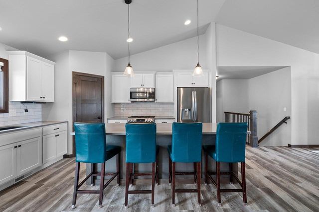 2529 MEYER WAY, De Pere, WI 54115