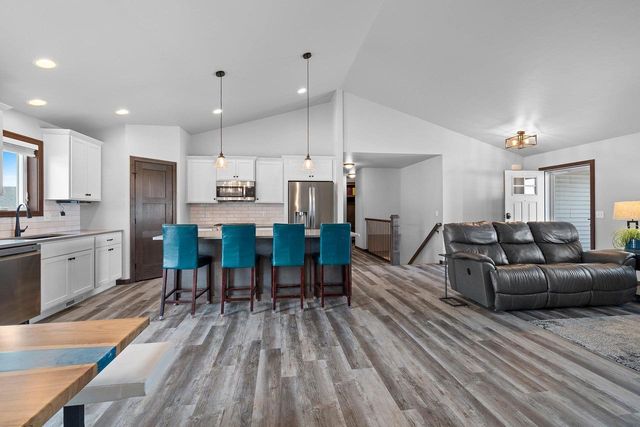 2529 MEYER WAY, De Pere, WI 54115