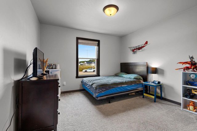 2529 MEYER WAY, De Pere, WI 54115