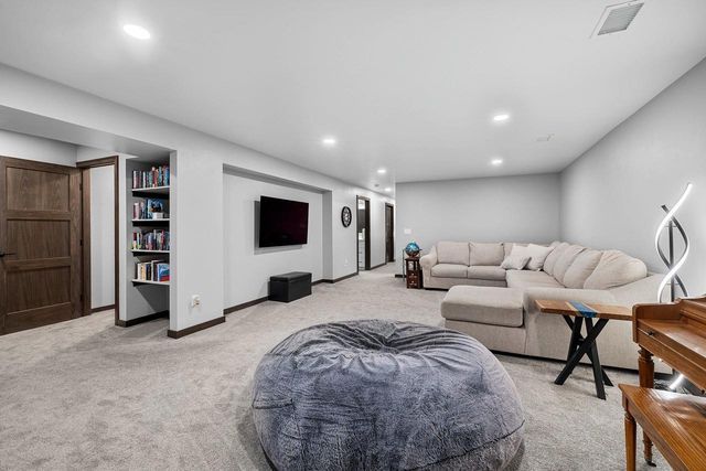 2529 MEYER WAY, De Pere, WI 54115
