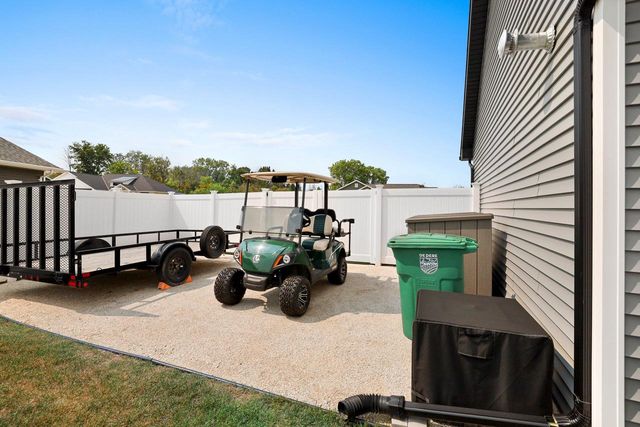 2529 MEYER WAY, De Pere, WI 54115