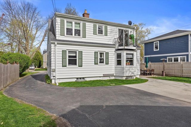 8115 Whitney ROAD, Fox Point, WI 53217