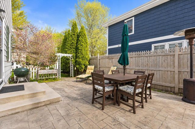 8115 Whitney ROAD, Fox Point, WI 53217