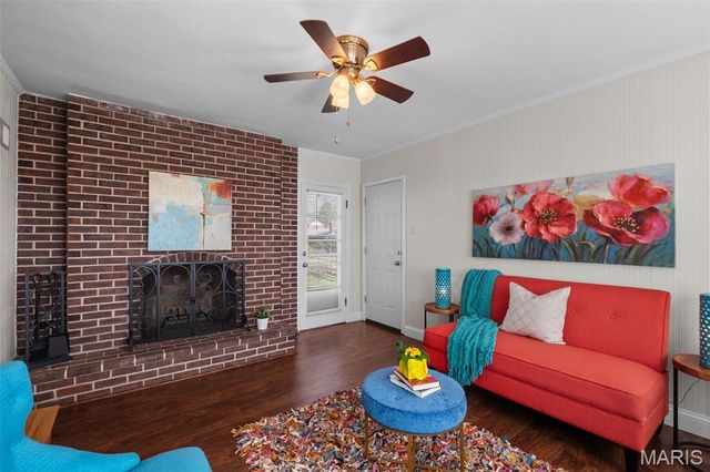 3641 Park Crest Drive, Mehlville, MO 63125