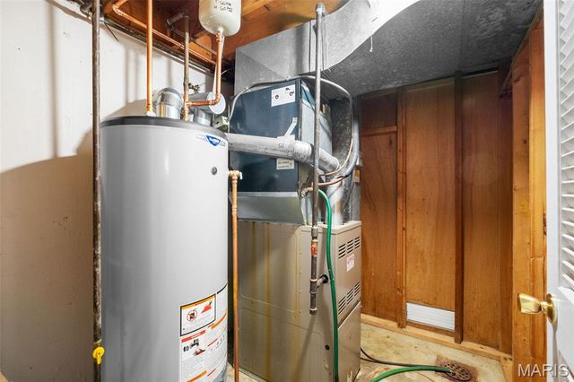 3641 Park Crest Drive, Mehlville, MO 63125