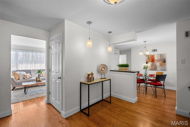 3641 Park Crest Drive, Mehlville, MO 63125