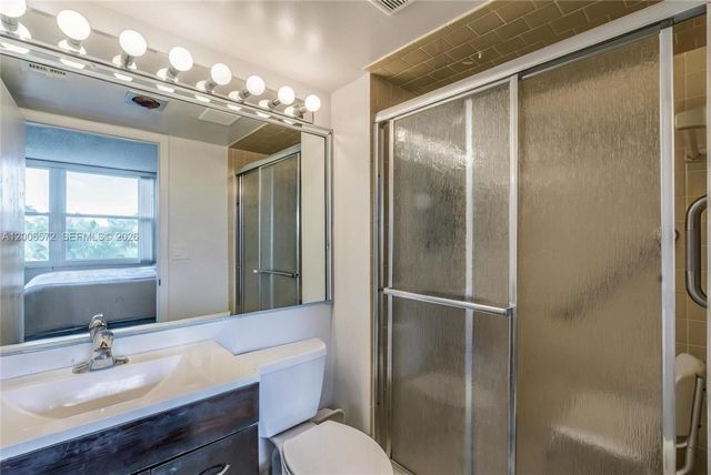 7610 NW 18th St 203, Margate, FL 33063