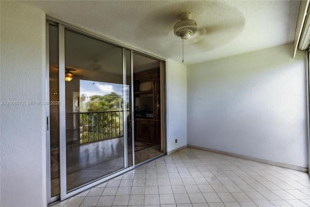 7610 NW 18th St 203, Margate, FL 33063