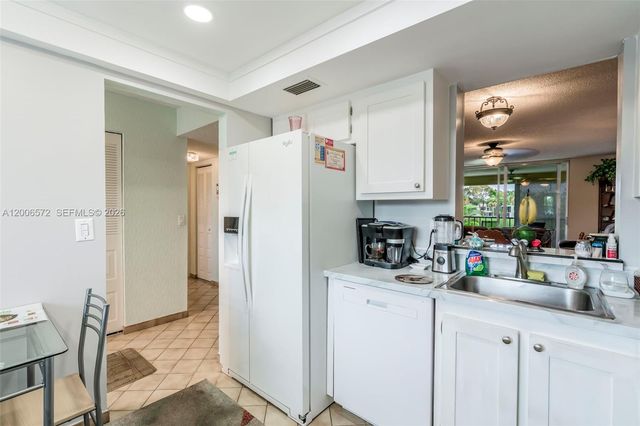 7610 NW 18th St 203, Margate, FL 33063