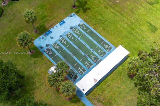 7610 NW 18th St 203, Margate, FL 33063