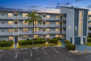 7610 NW 18th St 203, Margate, FL 33063