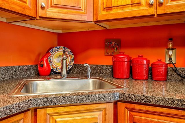 101 Bridle Cross Rd 101, Fitchburg, MA 01420