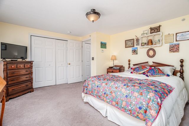 101 Bridle Cross Rd 101, Fitchburg, MA 01420