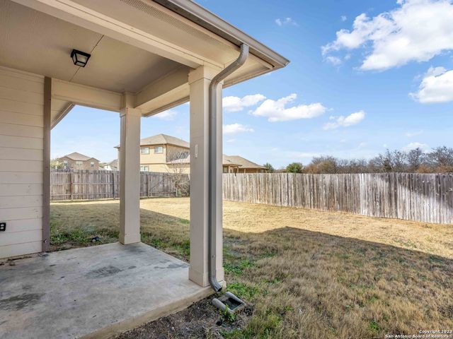 8611 LANTANA SPGS, Converse, TX 78109