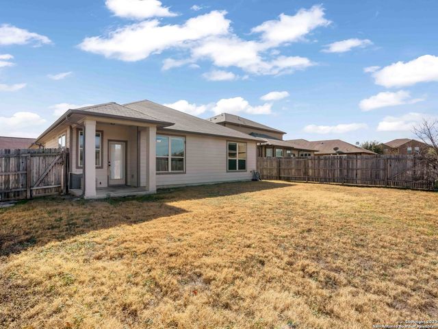 8611 LANTANA SPGS, Converse, TX 78109