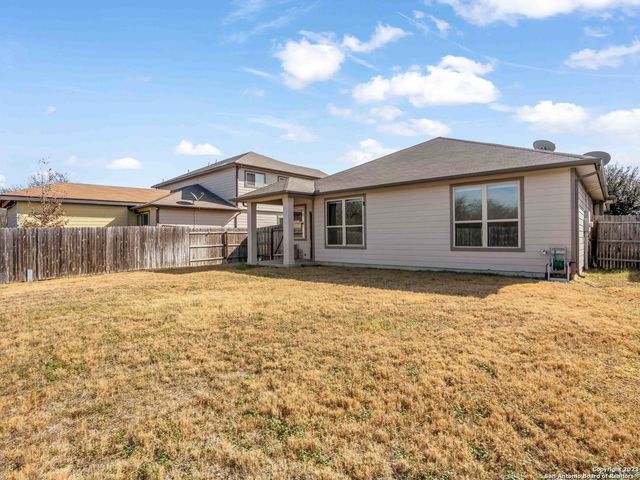 8611 LANTANA SPGS, Converse, TX 78109