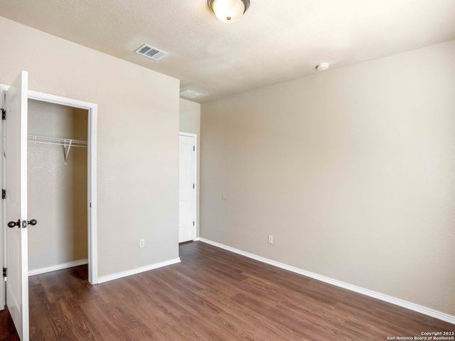 8611 LANTANA SPGS, Converse, TX 78109