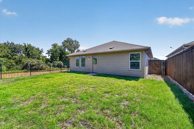 11033 Triple Crown Street, Aubrey, TX 76227