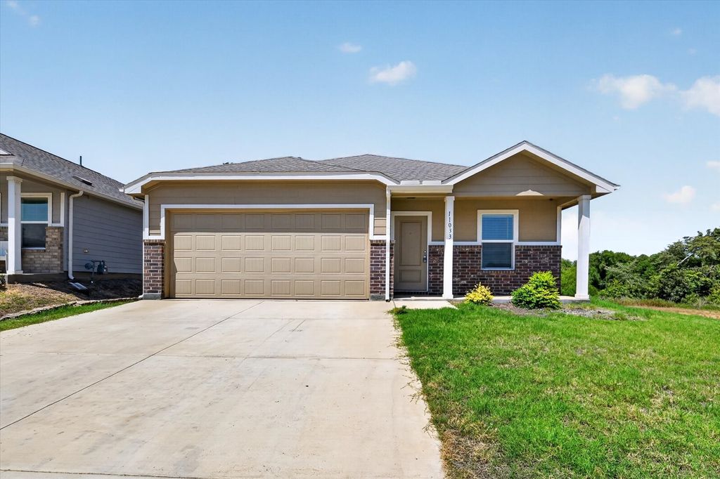 11033 Triple Crown Street, Aubrey, TX 76227