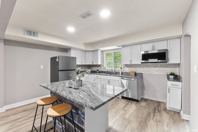 5857 Stellhorn Road, Fort Wayne, IN 46815