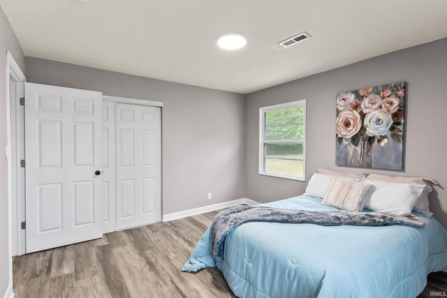 5857 Stellhorn Road, Fort Wayne, IN 46815