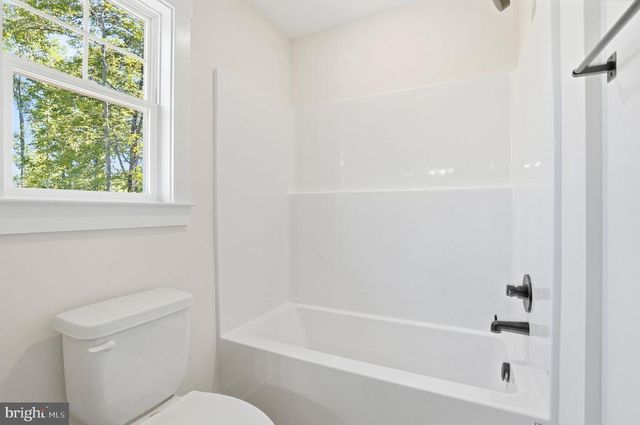 57 LIGHTHOUSE DR, Bumpass, VA 23024