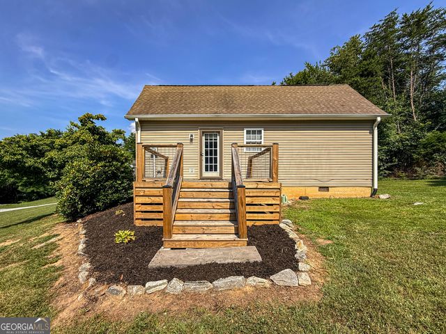 39 E Point Drive, Dahlonega, GA 30533