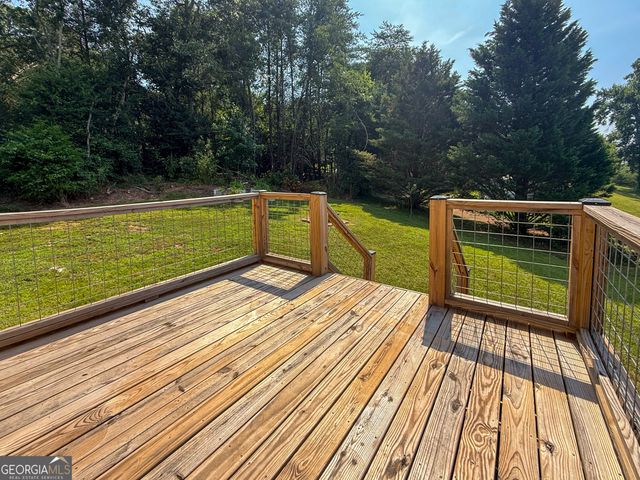 39 E Point Drive, Dahlonega, GA 30533