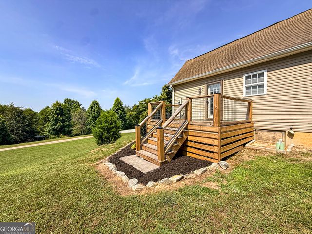 39 E Point Drive, Dahlonega, GA 30533