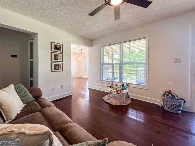 39 E Point Drive, Dahlonega, GA 30533
